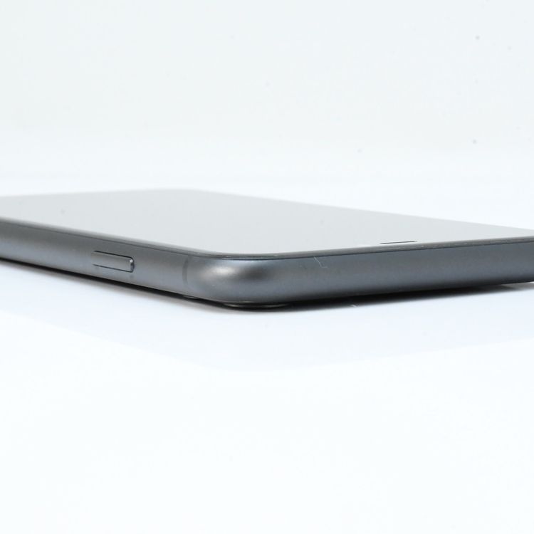 �ڱվ����ʡ������Хåƥ꡼��������87���SIM�ե꡼ iPhone11 64GB �֥�å�