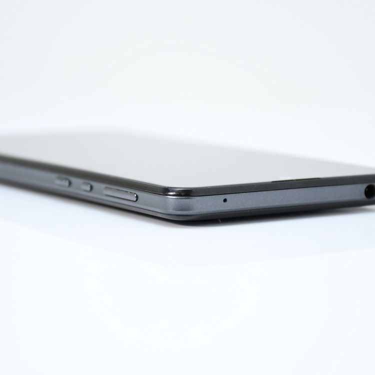 �ڱվ����ʡ�Softbank SIM�ե꡼ AQUOS zero5G basic A002SH