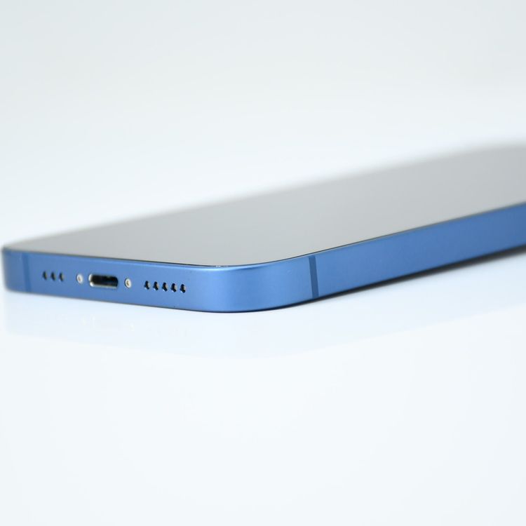 ڽХåƥ꡼ 100SIMե꡼ iPhone13 128GB ֥롼