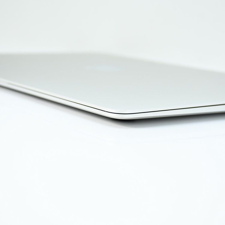 �����ʡ�������81���MacBook Air 13����� M1 8GB/256GB