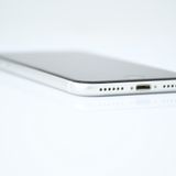 �����ʡ�SIM�ե꡼ iPhone SE �裲���� 64GB �ۥ磻��