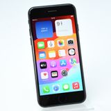 �ڱվ����ʡ������Хåƥ꡼83%��au SIM�ե꡼ iPhoneSE �裳���� 64GB