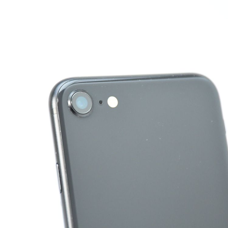 ��ư��ġ�����100 %��docomo SIM�ե꡼ iPhone SE�裲���� 128GB