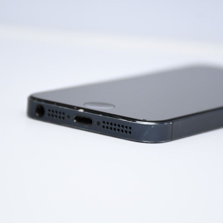 �������ꡦ�վ����Фߡ�SoftBank iPhone 5 16GB