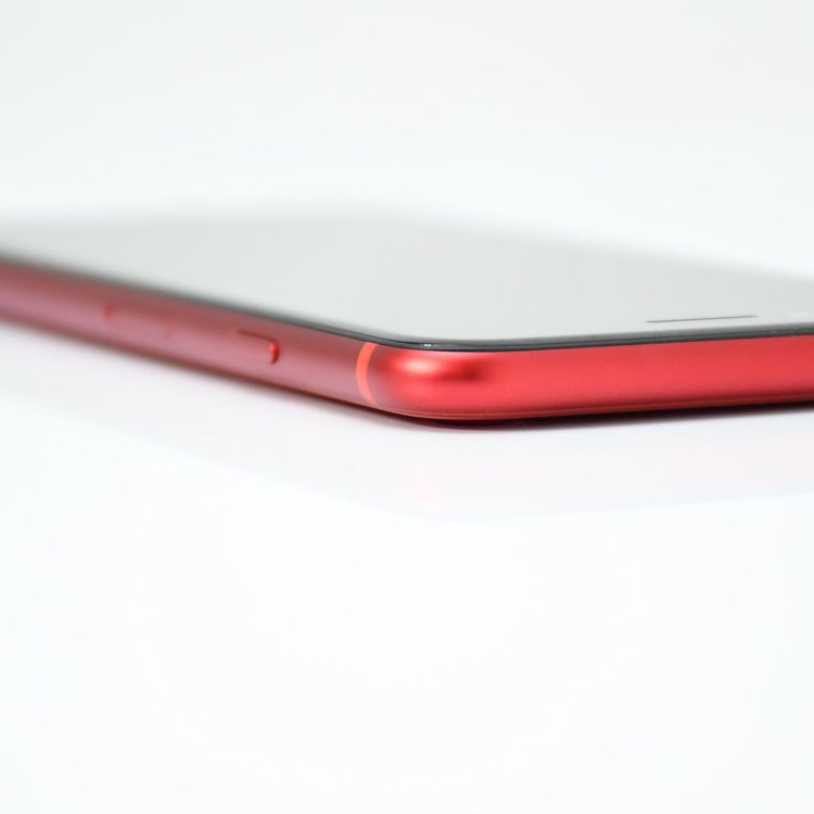 �ڿ���Ʊ�͡���������100%��iOs13��SIM�ե꡼ SE �裲���� 64GB ��å�