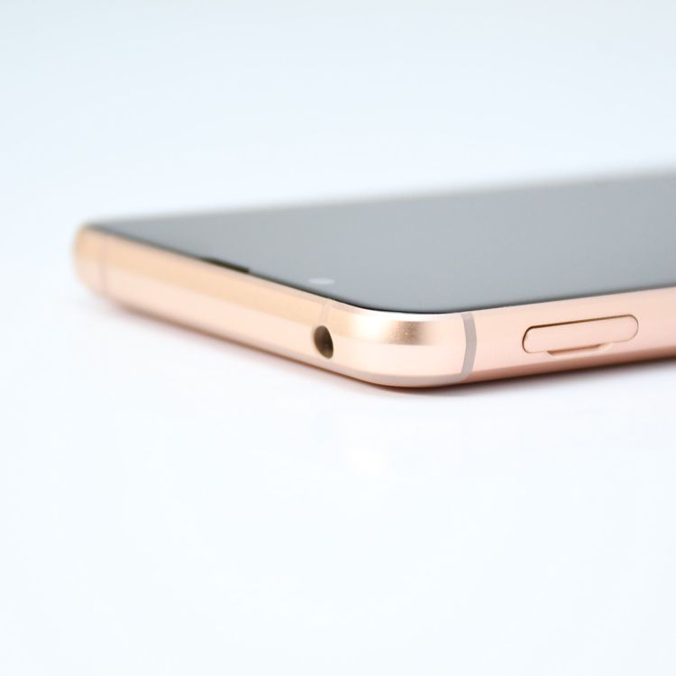 �ڱվ����ʡ������ɹ���SIM�ե꡼ UQ AQUOS sense3 SHV45 �饤�ȥ��åѡ�