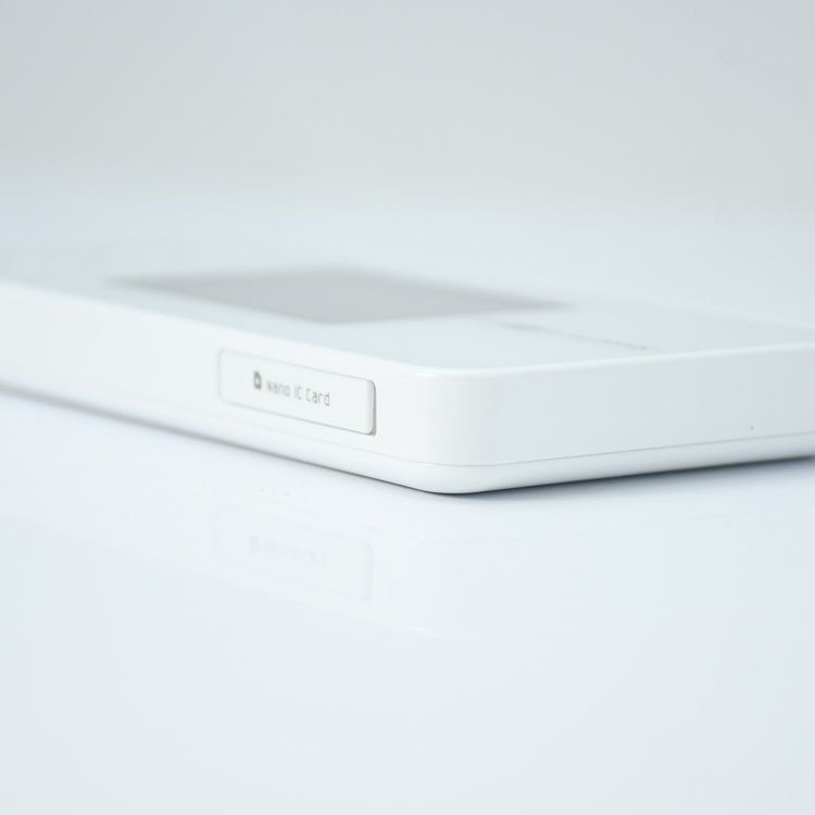 Speed Wi-Fi 5G X12 �������ۥ磻�� NAR03