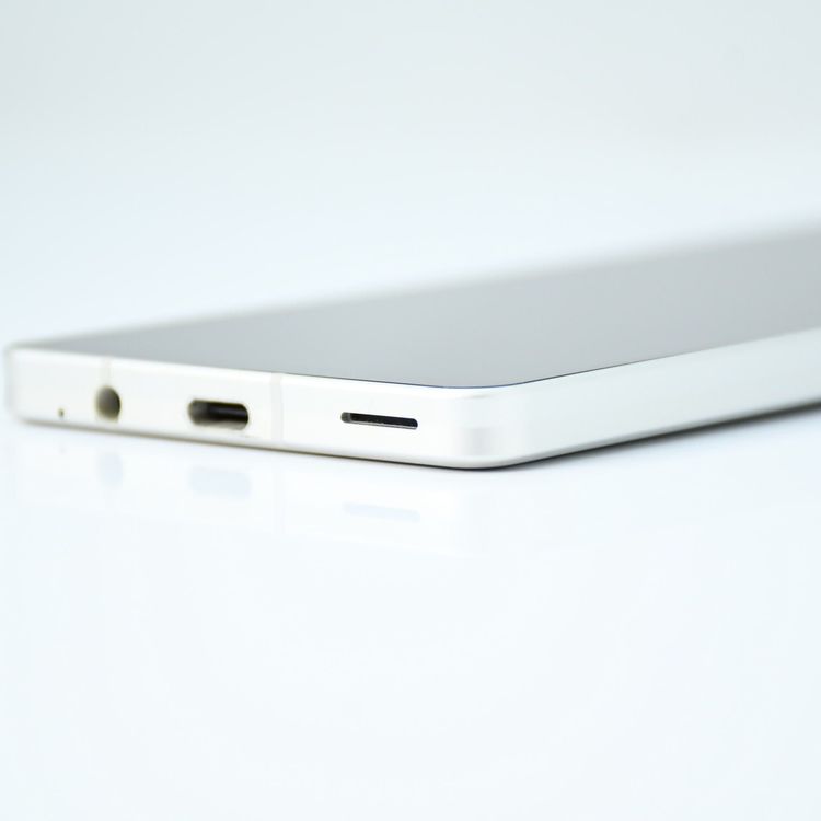 �ڿ���Ʊ�͡�au SIM�ե꡼ AQUOS sense6 SHG05 ����С�