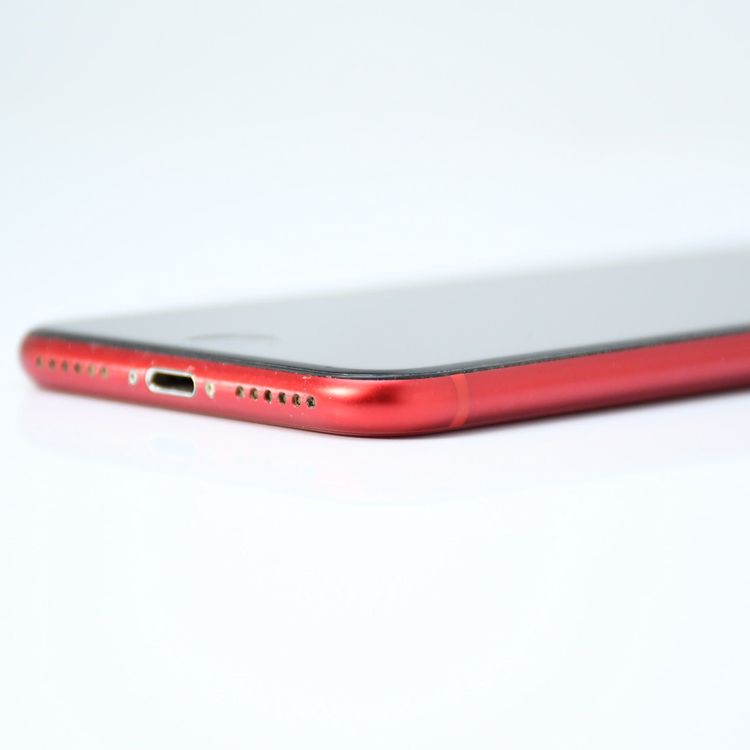 SIM�ե꡼ iPhone SE �裲���� 64GB ��å�