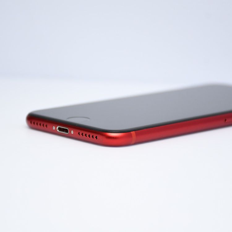 �����ʡ���������88%��docomo SIM�ե꡼ iPhone SE2 64GB ��å�
