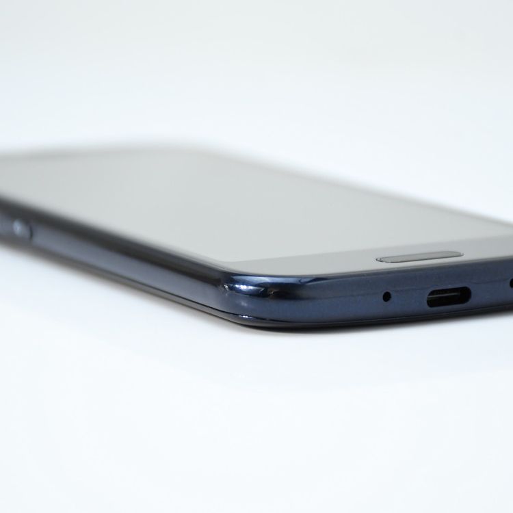 SIM�ե꡼ docomo ���ޡ��ȥե��� F-52B �ͥ��ӡ�