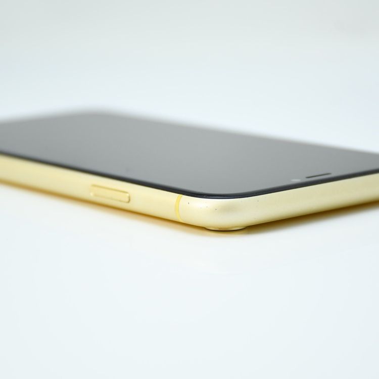 ڽХåƥ꡼80վʡ۹ SIMե꡼ iPhone XR 64GB 