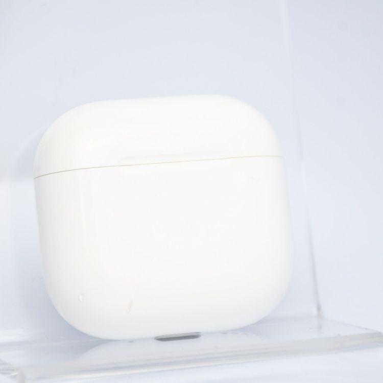 AirPods 4��ANC��A3055 �����ƥ��֥Υ�������󥻥����ܥ�ǥ�