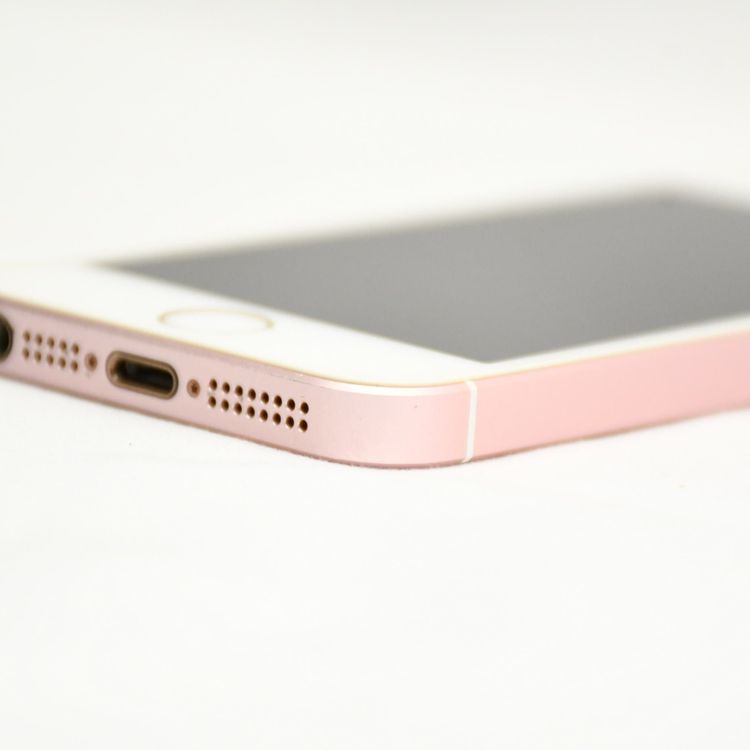 �ڱվ����ʡ�SIM�ե꡼ iPhone SE 32GB �������������
