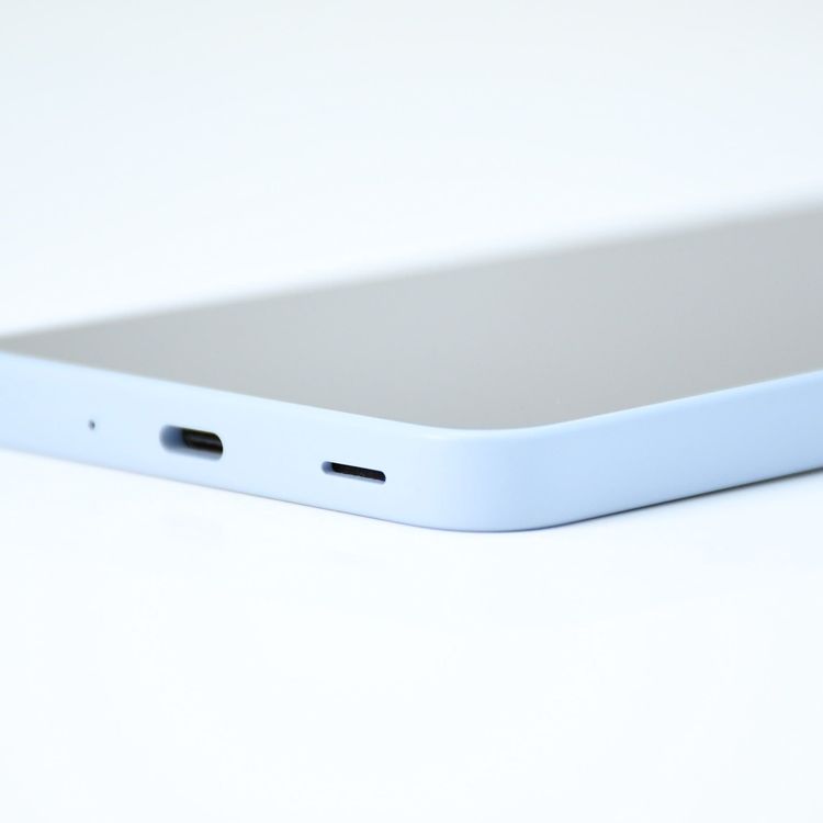 �ڿ���Ʊ�͡�docmo SIM�ե꡼ AQUOS wish4 SH-52E �֥롼