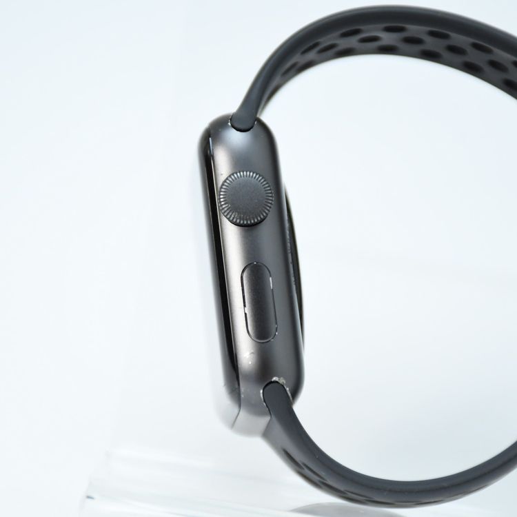 �ڥХåƥ꡼��������91���Apple Watch Series 3 GPS��ǥ� 42mm