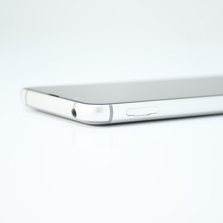 �������ɹ���Softbank SIM�ե꡼ AQUOS sense3 basic 907SH����С�