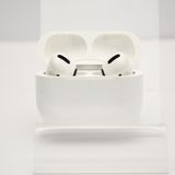AirPods ��1���� with MagSafe Charging Case