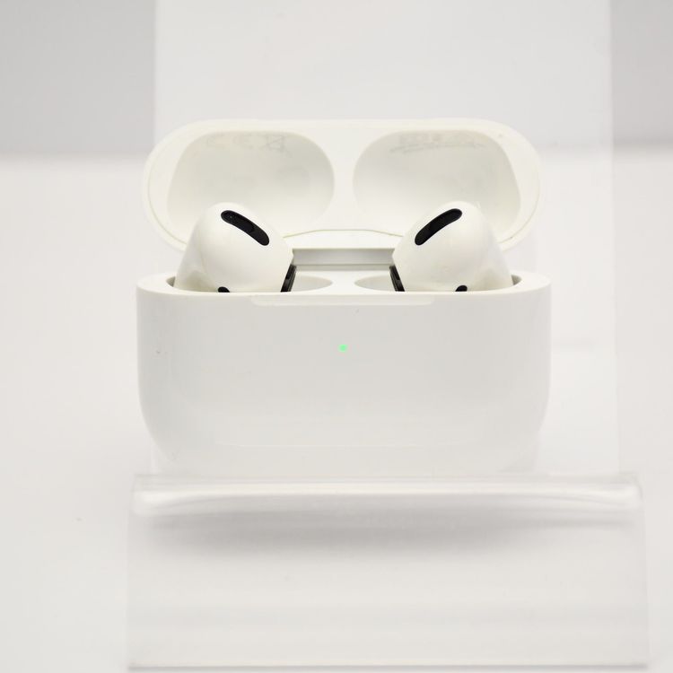 AirPods ��1���� with MagSafe Charging Case