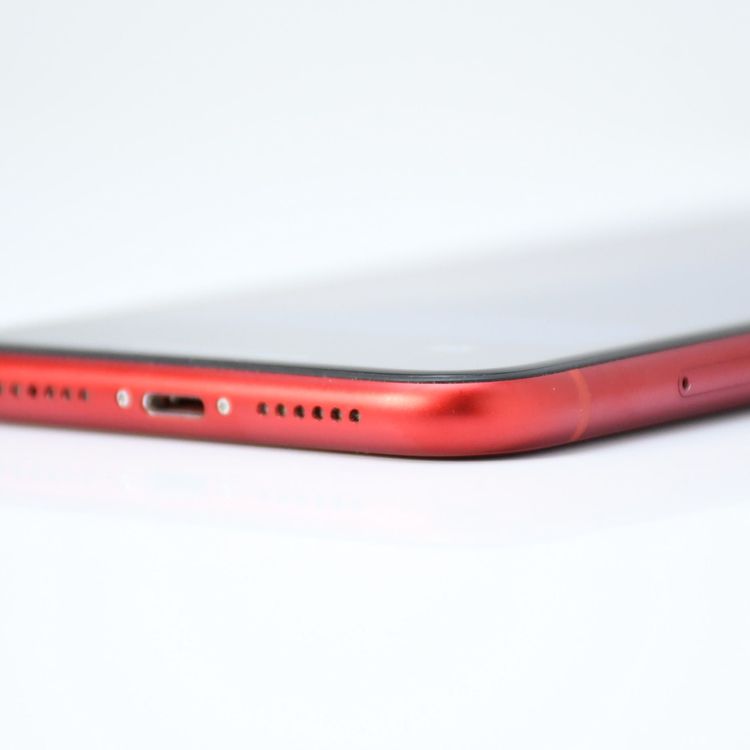 au SIM�ե꡼ iPhone XR 64GB ��å�