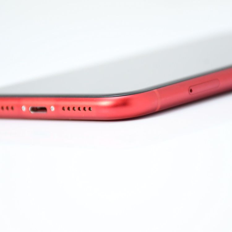 �����ʡ������Хåƥ꡼��������86���docomo SIM�ե꡼ iPhone11 64GB