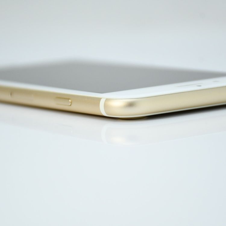 SIM�ե꡼ iPhone7 32GB �������