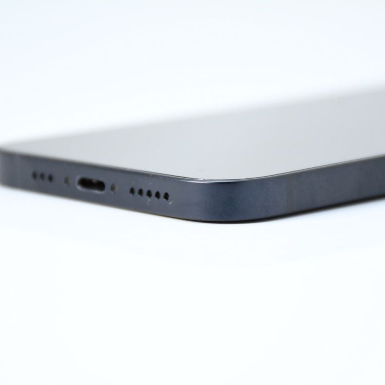 �ڽ����Хåƥ꡼88���docomo SIM�ե꡼ iPhone12 64GB �֥�å�