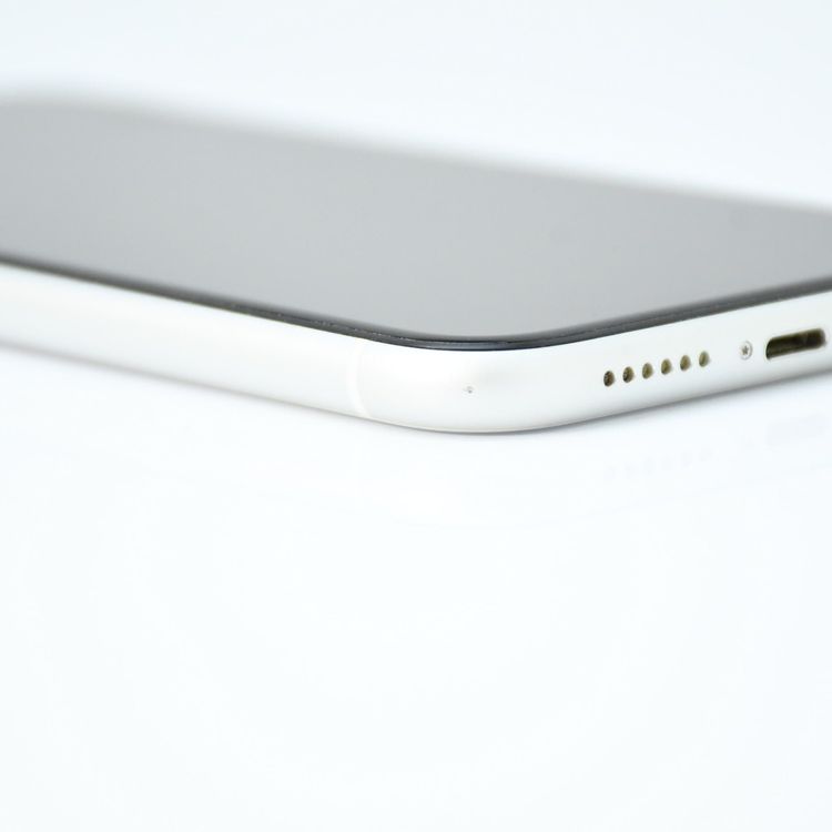 �����ʡ�SIM�ե꡼ iPhone XR 128GB �ۥ磻��