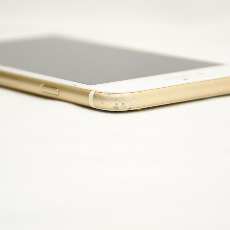 �ڥХåƥ꡼�������� 81���docomo SIM�ե꡼ iPhone 6 16GB �������