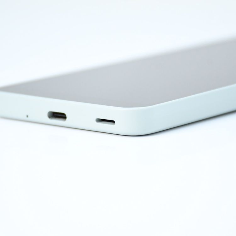 �ڿ���Ʊ�͡�SIM�ե꡼ docomo AQUOS wish3 SH-53D ���꡼��