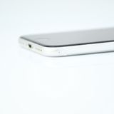 �ڱվ����ʡ������Хåƥ꡼��������84���SIM�ե꡼iPhone SE �裲���� 64GB�ۥ磻��