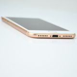 �����ʡ���°�ʴ�����SIM�ե꡼ iPhone8 64GB �������