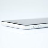 �����ʡ������Хåƥ꡼83���SIM�ե꡼ iPhone SE �裲���� 128GB �ۥ磻��