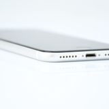 SIM�ե꡼ iPhone SE �裲���� 64GB �ۥ磻��