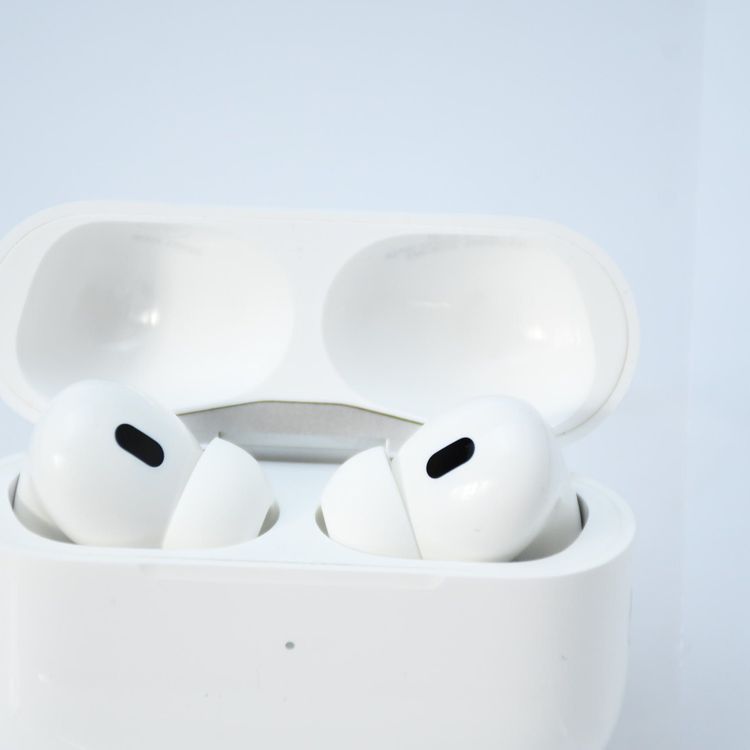 ����°�ʴ�����AirPods Pro ��2����  MQD83J/A