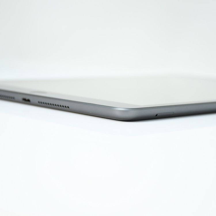 �ڥХåƥ꡼��������95������ʡ�SIM�ե꡼iPad ��9���� 64GB ���ڡ������쥤