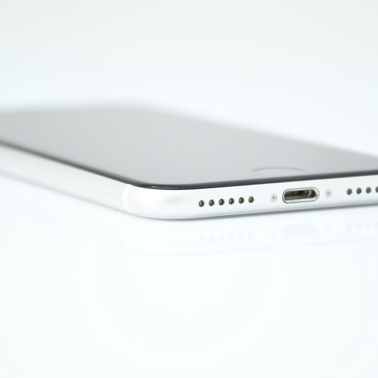 �����ʡ�SIM�ե꡼ iPhone SE �裲���� 64GB �ۥ磻��