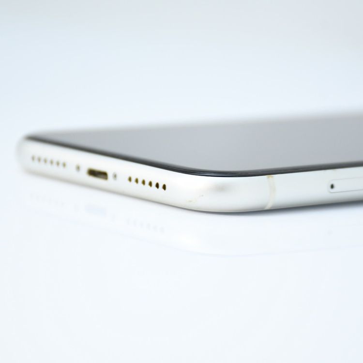 ��ư��ġ��վ����ʡ�SIM�ե꡼ iPhone XR 128GB �ۥ磻��