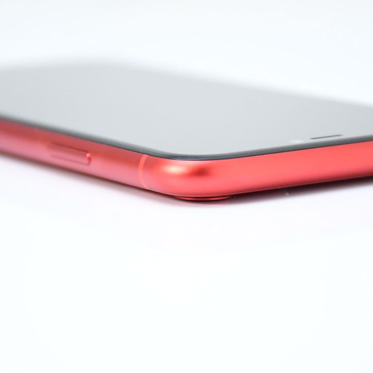 �ڱվ����ʡ������Хåƥ꡼��������83���docomo SIM�ե꡼ iPhone11 64GB