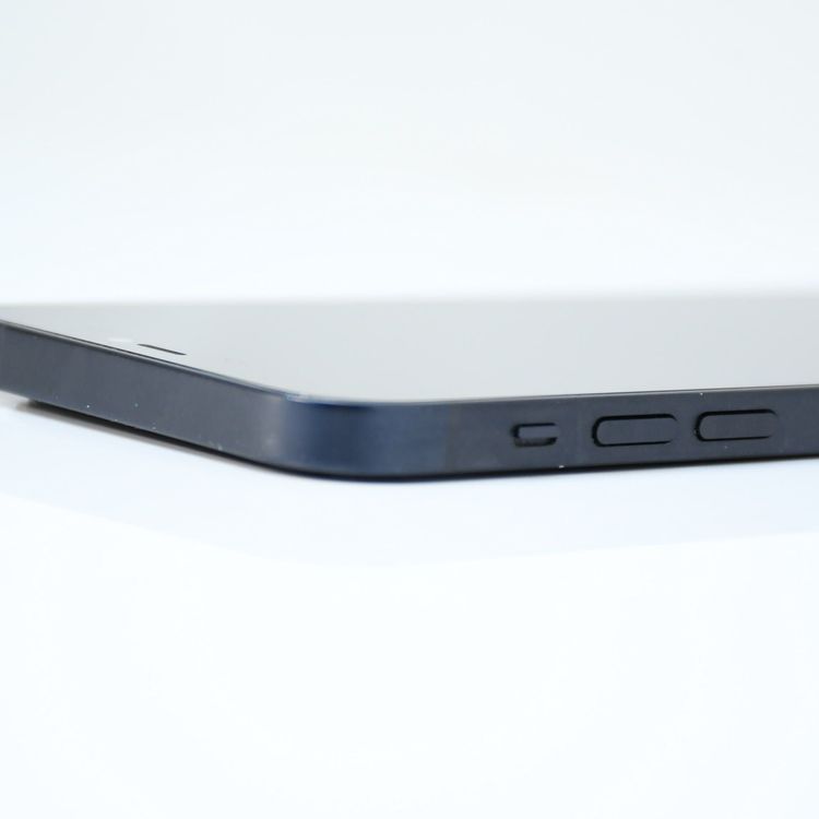 �ڱվ����ʡ�SIM�ե꡼iPhone12 128GB �֥�å�