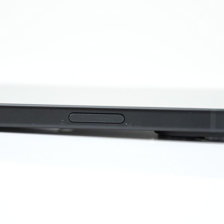�ڽ����Хåƥ꡼87��۳�ŷ��Х��� SIM�ե꡼ iPhone15 128GB �֥�å�