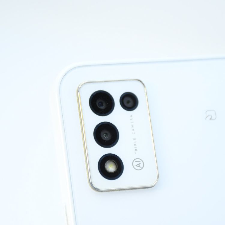 Y!mobile SIM�ե꡼Libero 5G III A202ZT �ۥ磻��
