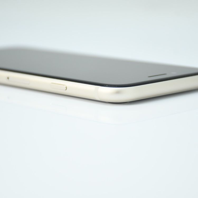 ʡХåƥ꡼87%SIMե꡼ iPhoneSE 裳 64GB  饤