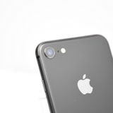 ��ư���ǽ������100���docomo SIM�ե꡼ iPhone 8 64GB
