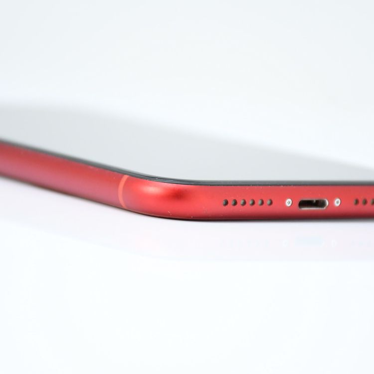 �����ʡ������Хåƥ꡼81���au SIM�ե꡼ iPhone XR 64GB ��å�