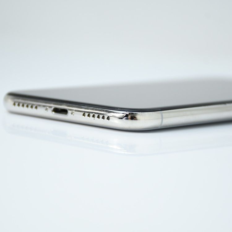 ��ư���ǽ������100����վ����ʡ�SIM�ե꡼ iPhone X 64GB ����С�