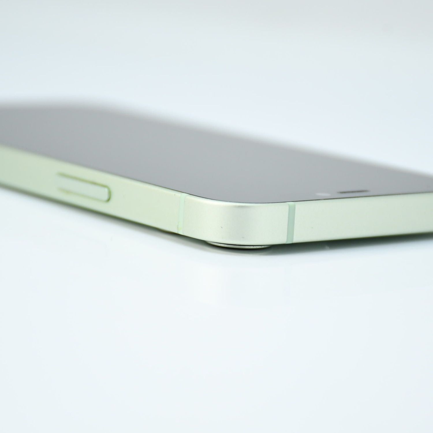 ムスビー｜【背面割れ＊動作可能＊液晶美品】SIMフリー iPhone12 mini 