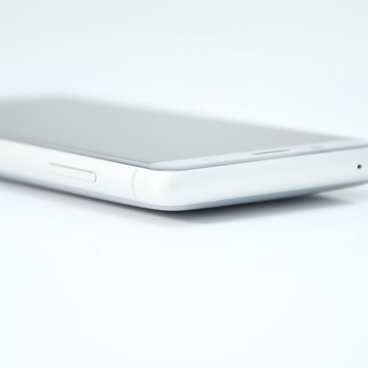 �����ʡ������ɹ���SIM�ե꡼ docomo Xperia XZ2 Compact SO-05K