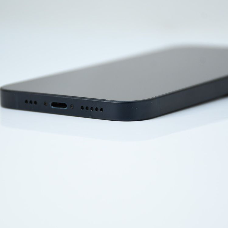 ��ư��ġ�����100 %�����ʡ�SIM�ե꡼ iPhone13 128GB �ߥåɥʥ���