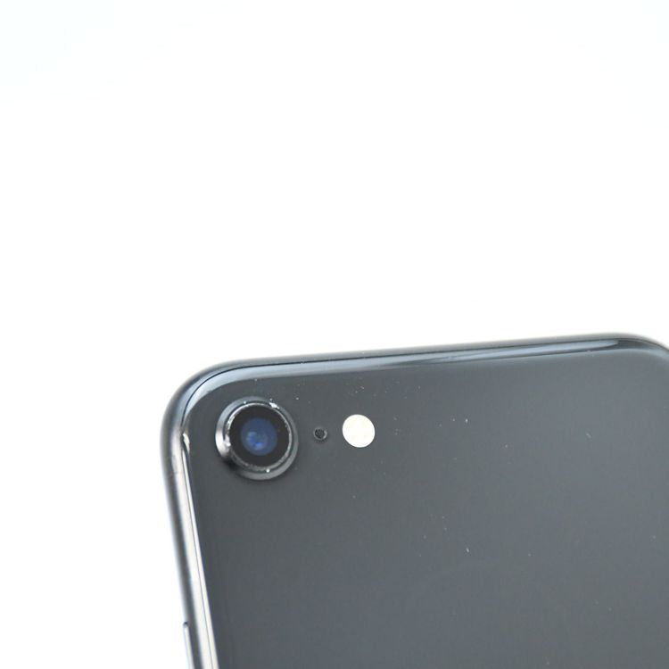 ��ư��ġ�����100 %��SIM�ե꡼ iPhone SE�裲���� 128GB �֥�å�